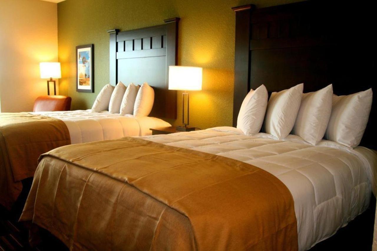 Comfort Inn & Suites Beeville Exterior foto